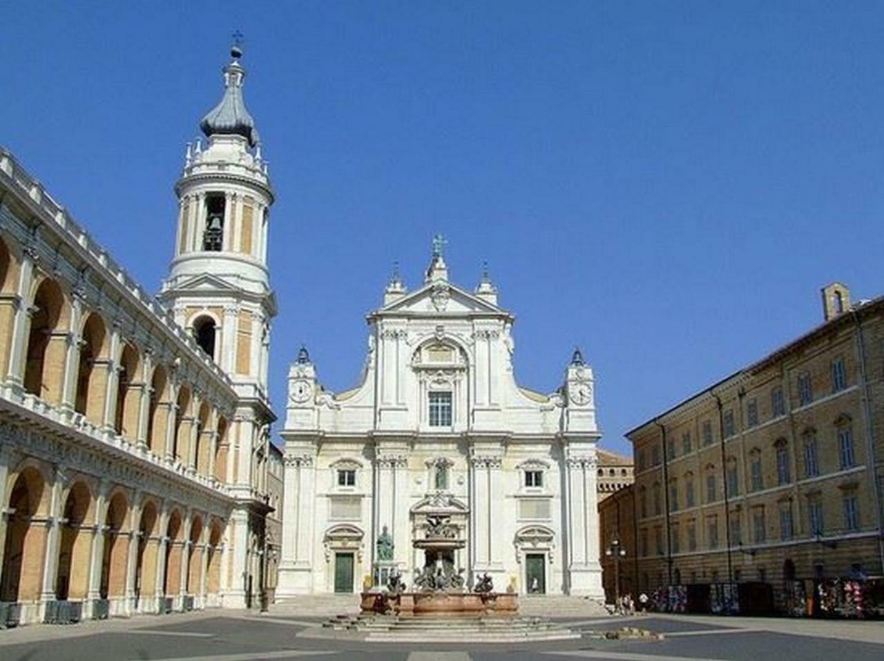 Appartamento A Palazzo Vinci Fermo Exterior foto